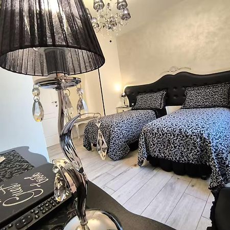 Alloggio Turistico Giulietta E Romeo - Intero Appartamento - Villafranca Di Verona, Zimmer, Holiday Rooms Ngoại thất bức ảnh