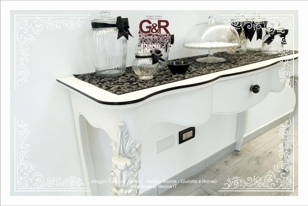 Alloggio Turistico Giulietta E Romeo - Intero Appartamento - Villafranca Di Verona, Zimmer, Holiday Rooms Ngoại thất bức ảnh