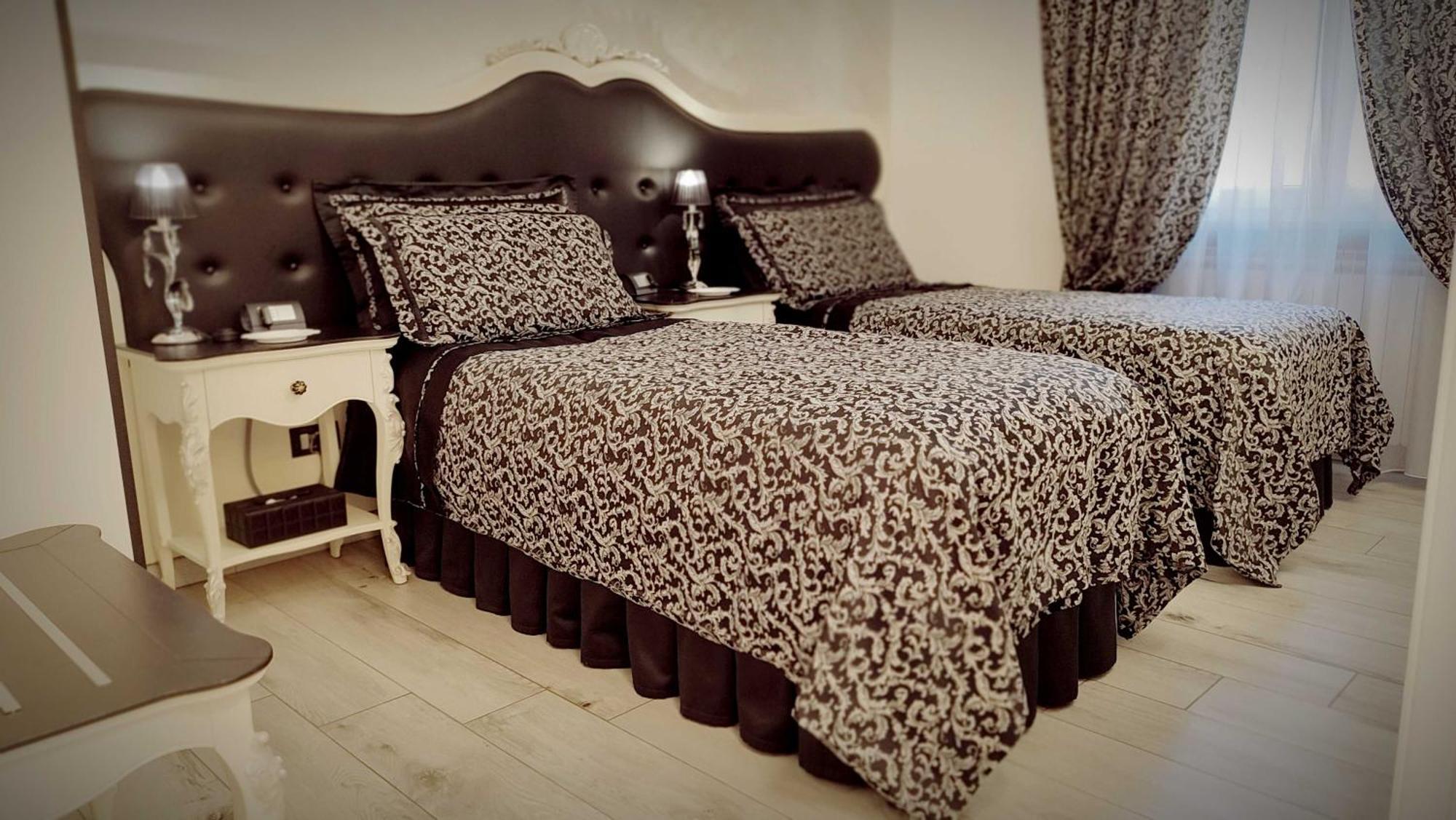 Alloggio Turistico Giulietta E Romeo - Intero Appartamento - Villafranca Di Verona, Zimmer, Holiday Rooms Ngoại thất bức ảnh