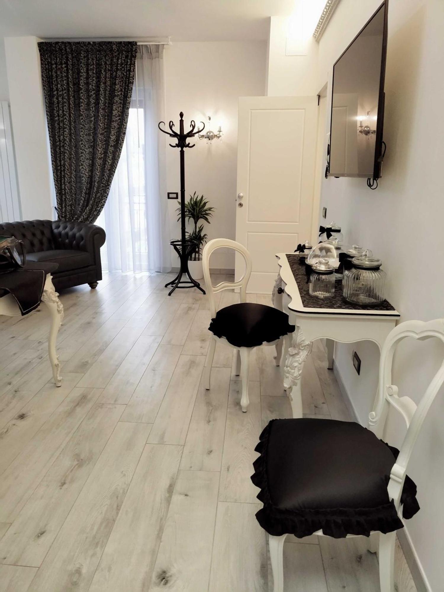 Alloggio Turistico Giulietta E Romeo - Intero Appartamento - Villafranca Di Verona, Zimmer, Holiday Rooms Ngoại thất bức ảnh